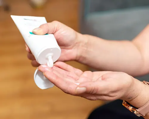 Non-steroid medicated creams